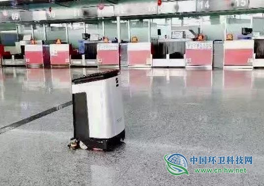 AI加入抗疫大军 深兰智能洗地机器人提供清洁消毒服务