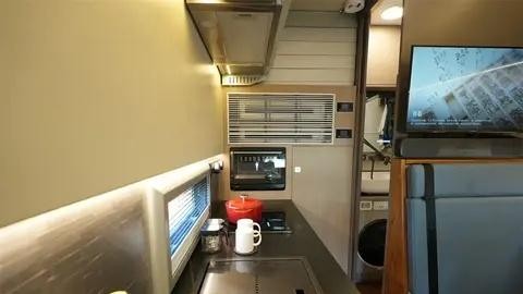 越野大哥范儿！东风猛士房车，6.7T动力上路超霸气-有驾