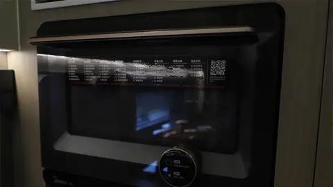 越野大哥范儿！东风猛士房车，6.7T动力上路超霸气-有驾