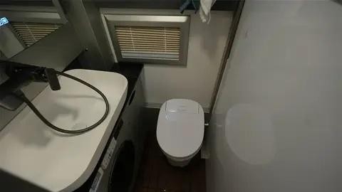 越野大哥范儿！东风猛士房车，6.7T动力上路超霸气-有驾