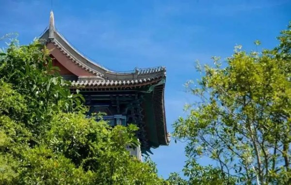 在这喧嚣的世界怎样让自己的内心平静、清净下来！得道于没有妄心