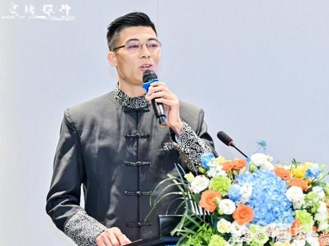 晋中起名/星座·晋中易学讲座 播音系讲师 办公室 环境策划