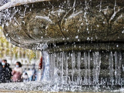 踢脚线/电暖气笑不活了！最有实力冷空气来了