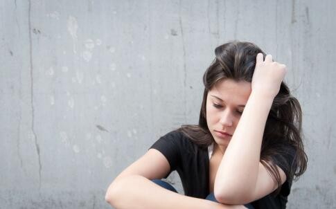 怎么让皮肤变得紧致 女人该怎么保养自己的皮肤 女人皮肤该怎么保养