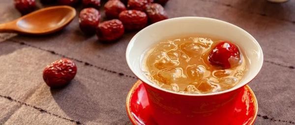 “秋吃白，病不来”，养肺黄金期到了！养生食谱推荐