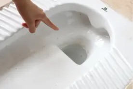 厕所里全是脏东西?不用花钱买洁厕灵,简单一招,洗出来洁净如新视频封面