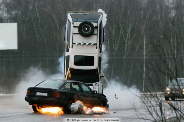 可怕的车祸现场图片