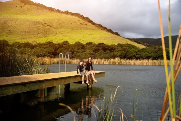 Lake-Wainamu-(1).jpg