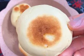 早餐这样做给宝宝吃,香甜软糯,营养好消化,草莓夹心孩子爱吃视频封面