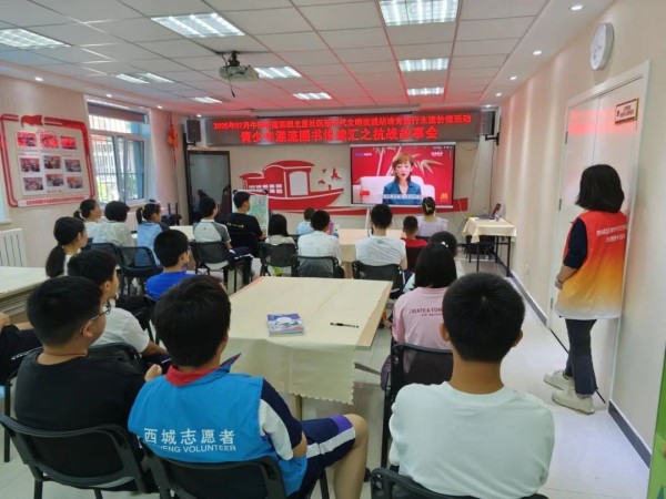 旧书“重生”点亮文明，菜园北里社区漂流书架温暖成长时光