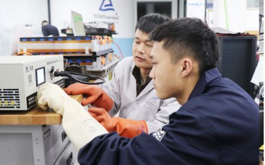 汽修培训学校告诉你几点汽车保养小窍门-有驾