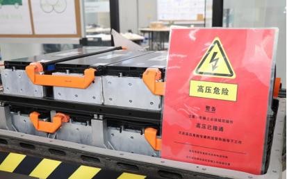 汽修培训学校告诉你几点汽车保养小窍门-有驾