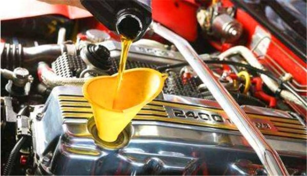 这几个汽车保养小窍门，赶紧看看，很多老司机都不知道！-有驾