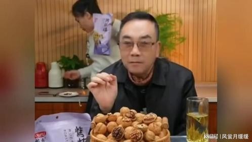 杨议唱戏点评郭德纲