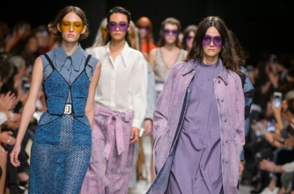 英语口语 | 用“fashion"形容时髦,也太土了吧!