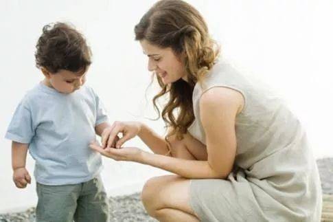 养育孩子45条新理念父母必读! 9