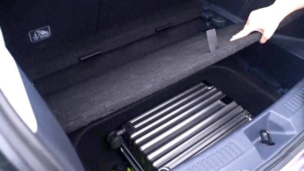 极狐T1的“小心思”,十大贴心细节设计整理,日常用车变得更轻松-有驾