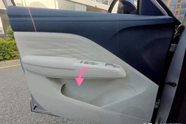 极狐T1的“小心思”,十大贴心细节设计整理,日常用车变得更轻松-有驾