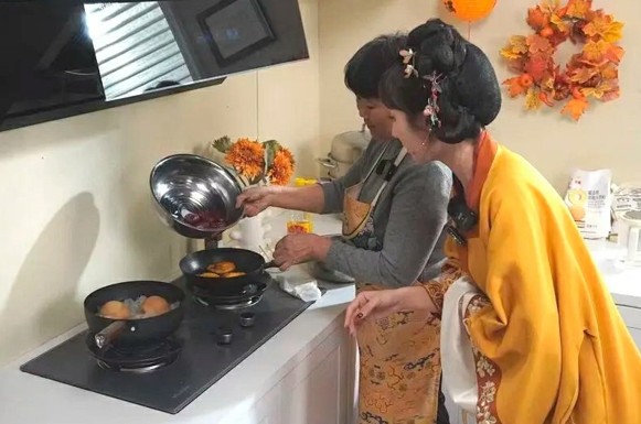 https://upload.cheaa.com/2025/1024/1761269975407