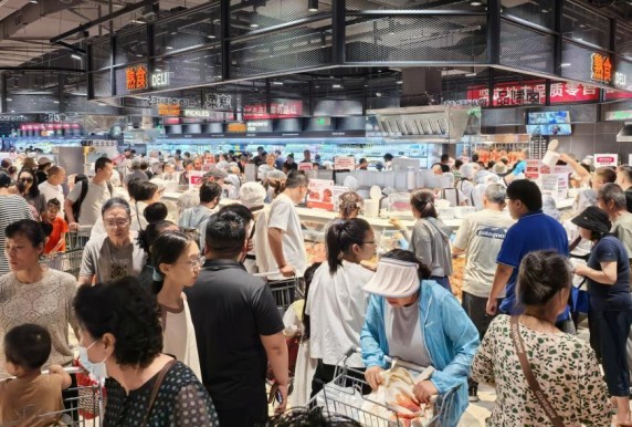 永辉北京“胖改”一周年:15店焕新,品质零售稳健前行