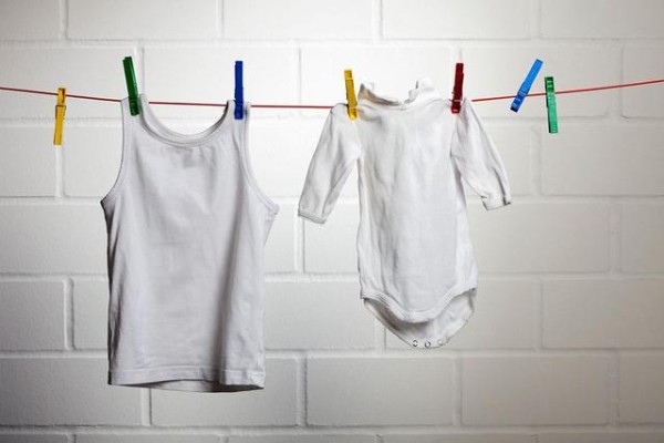 衣服发霉不能穿,6招还你干净清新衣物