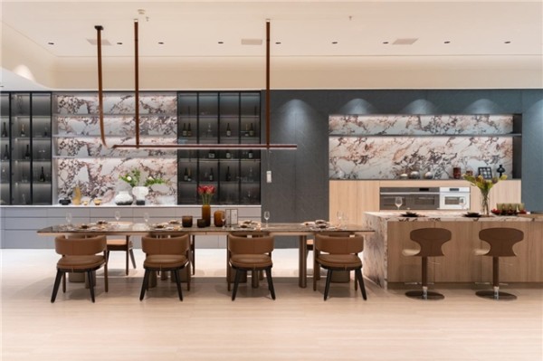 唯漫福州形象展厅盛大启幕:以艺术之名,定义未来家居新范式