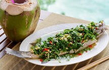 泰式蒸鱼:面朝大海,春暖花开,我反手就蒸了个鱼【曼达小馆】