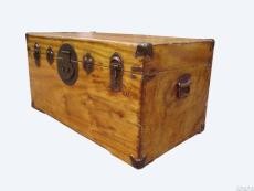 上海樟木箱损坏榫卯 皮箱 旧家具翻新