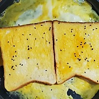 十分钟快手早餐——吐司♡鸡蛋的做法图解6
