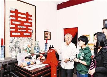 中老年摄影书画展百姓生活老物件展开办