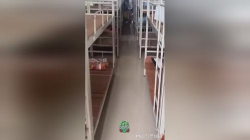 头一次见这么大的宿舍,导航都崩盘了