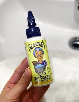 百年配方解千愁:奶奶的秘密衣物去渍剂让白衣重获新生