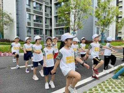 95项服务标准打造儿童友好生活圈 万科物业发布行业首份《社区儿童物业服务手册》