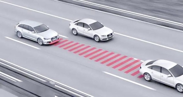 驾驶安全必备:十大技巧助你行车无忧-有驾