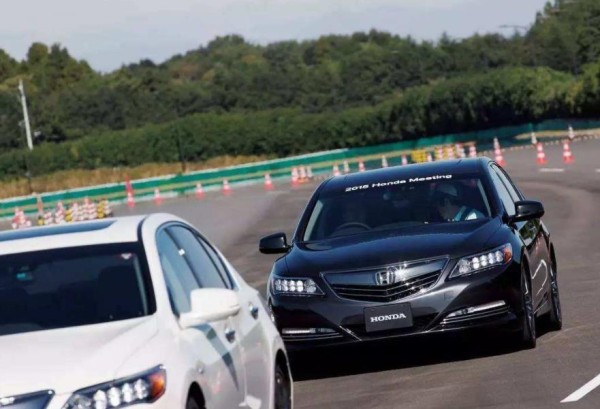 新手开车太危险?其实学会这几个习惯就可以了,老司机总结的干货