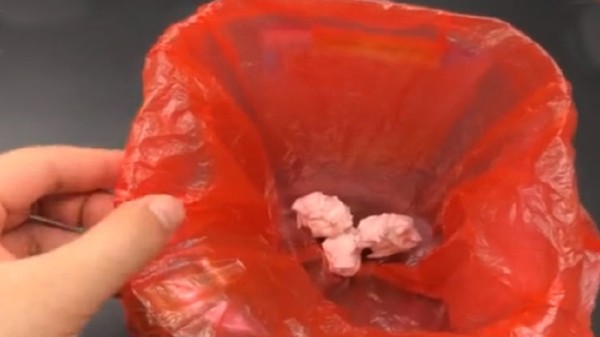 用过的空油桶不要扔，改造一下放到房间真实用