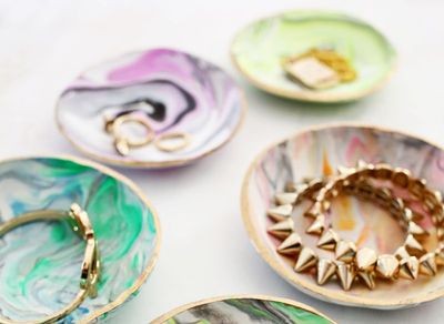 怎样制作混色软陶收纳盘方法教程