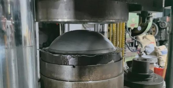 温州“传家锅”厂家最新回应！数万网友留言求购！