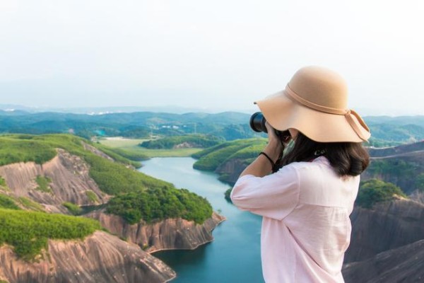 中国人最喜欢的10种旅游方式,被外媒称为中国式旅游,你中招了吗
