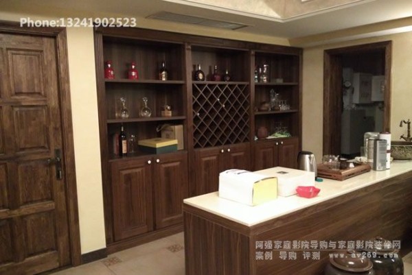 别墅地下室酒柜