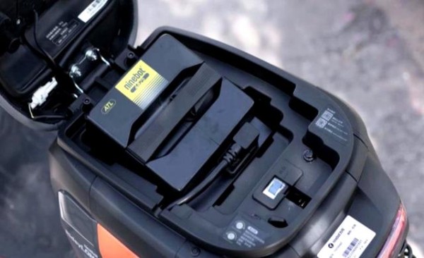 电动车充电别瞎搞，每天充电vs没电再充，电池寿命差两年-有驾