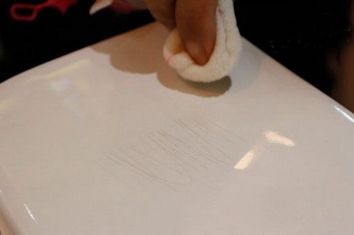 卫浴瓷砖有哪些清洁技巧?