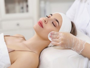 一个星期做一次脸部清洁好吗