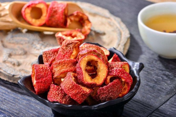 山楂与胎菊实物对比图