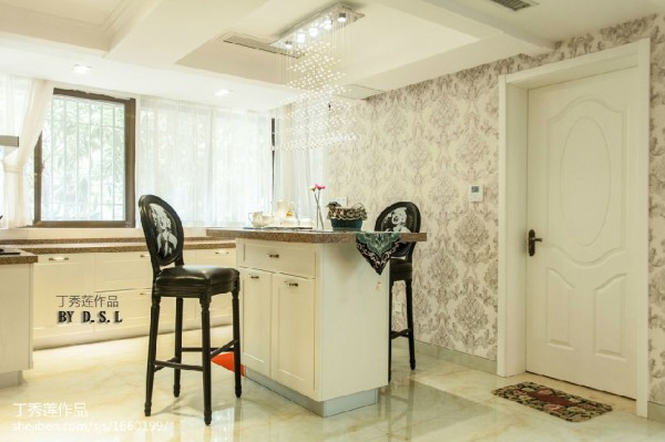 发霉的墙长什么样