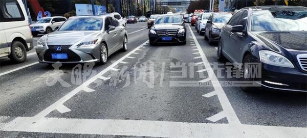 何为可变车道?何为潮汐车道?该如何正确行驶?-有驾