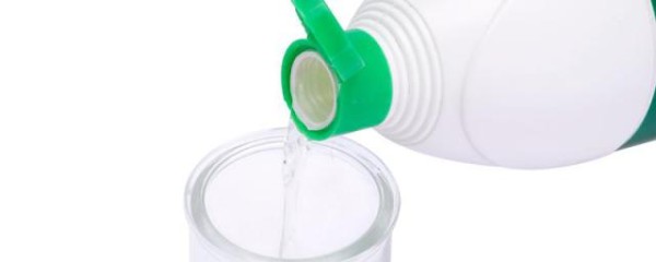 84把衣服烧黄了用什么办法补救 84消毒液漂白衣服对人体有害吗