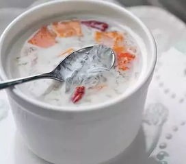 燕窝牛奶搭档食谱：探索更佳口感搭配法则