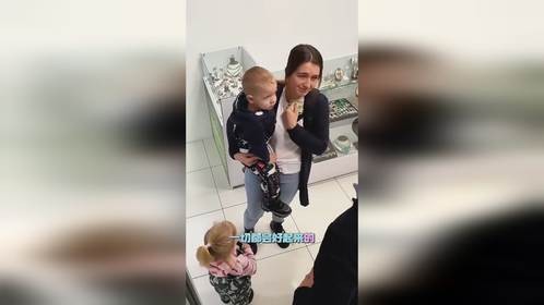 国外珠宝店的故事，老板的做法很暖心