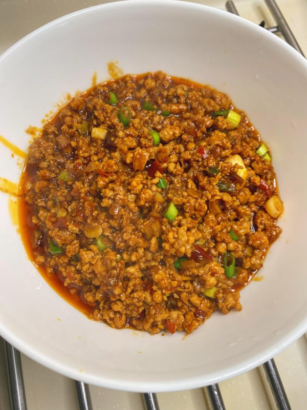 万能肉酱（炸酱面）的做法